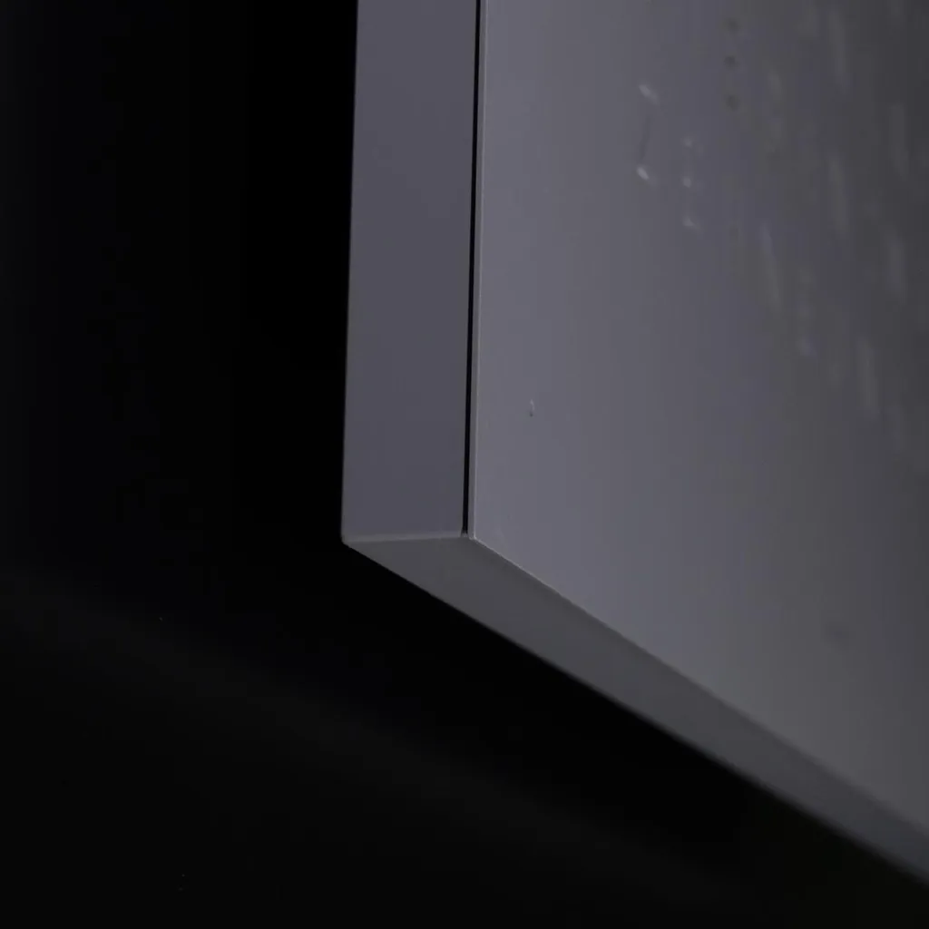 Grey Pepper Monochrome Edition, Detail